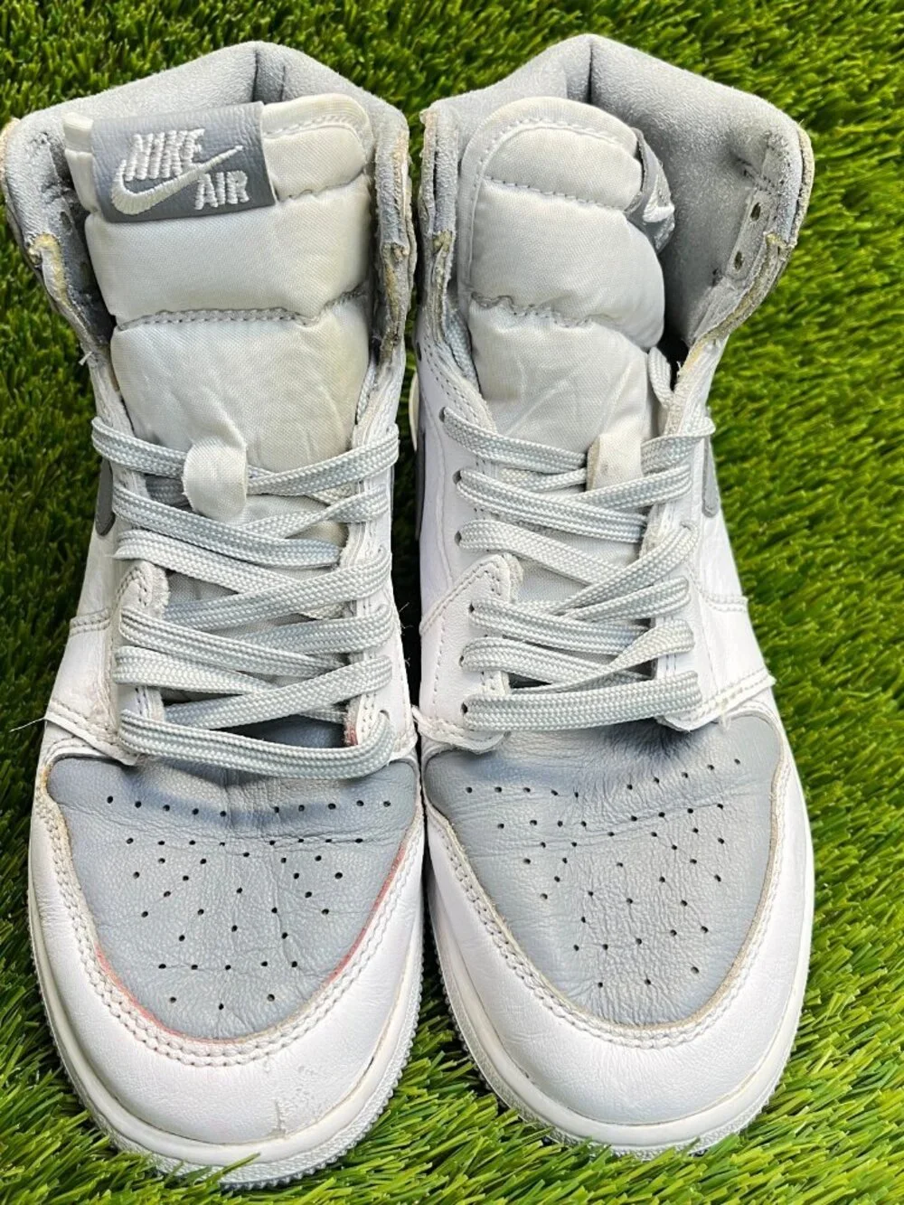 Nike Air Jordan 1 Retro High OG Boys Size 6.5Y Gray Basketball Shoes‎ Sneakers